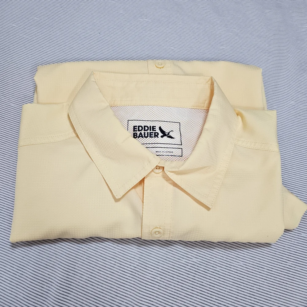 Eddie Bauer Guide Short Sleeve Button-Down Shirt - Men's size M - Picture 12 of 12